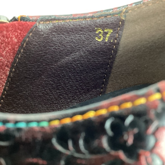 L’ Artiste by Spring Step Embossed Leather Side Zip Booties - Picture 11 of 12